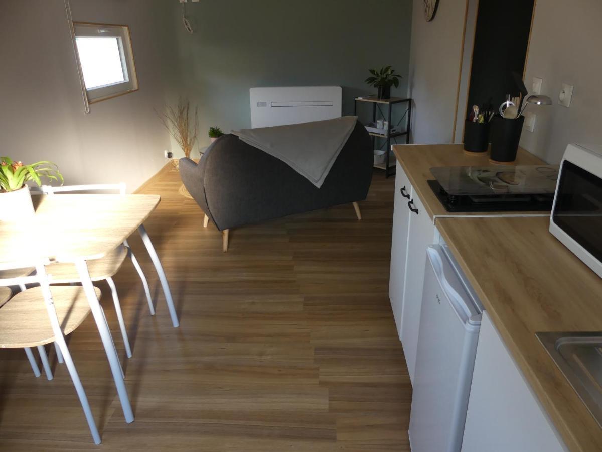 Charmant Studio 35M² Au Calme Proche Du Circuit Daire Saint-Gervais en-Belin Dış mekan fotoğraf
