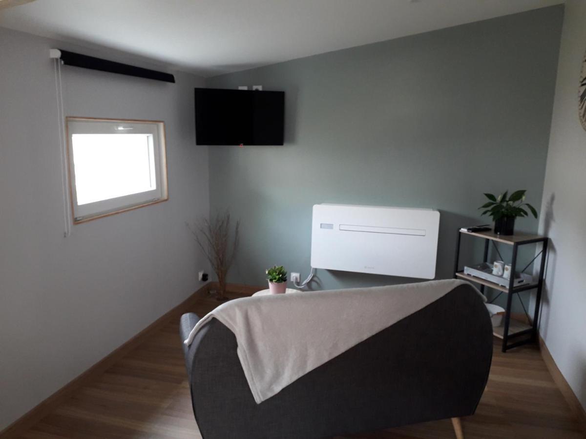 Charmant Studio 35M² Au Calme Proche Du Circuit Daire Saint-Gervais en-Belin Dış mekan fotoğraf